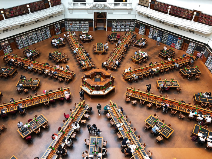 İngilizcemizi Geliştirmek İçin Ne Yapmalıyız?